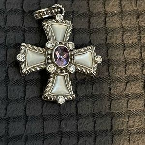 Maltese cross enhancer